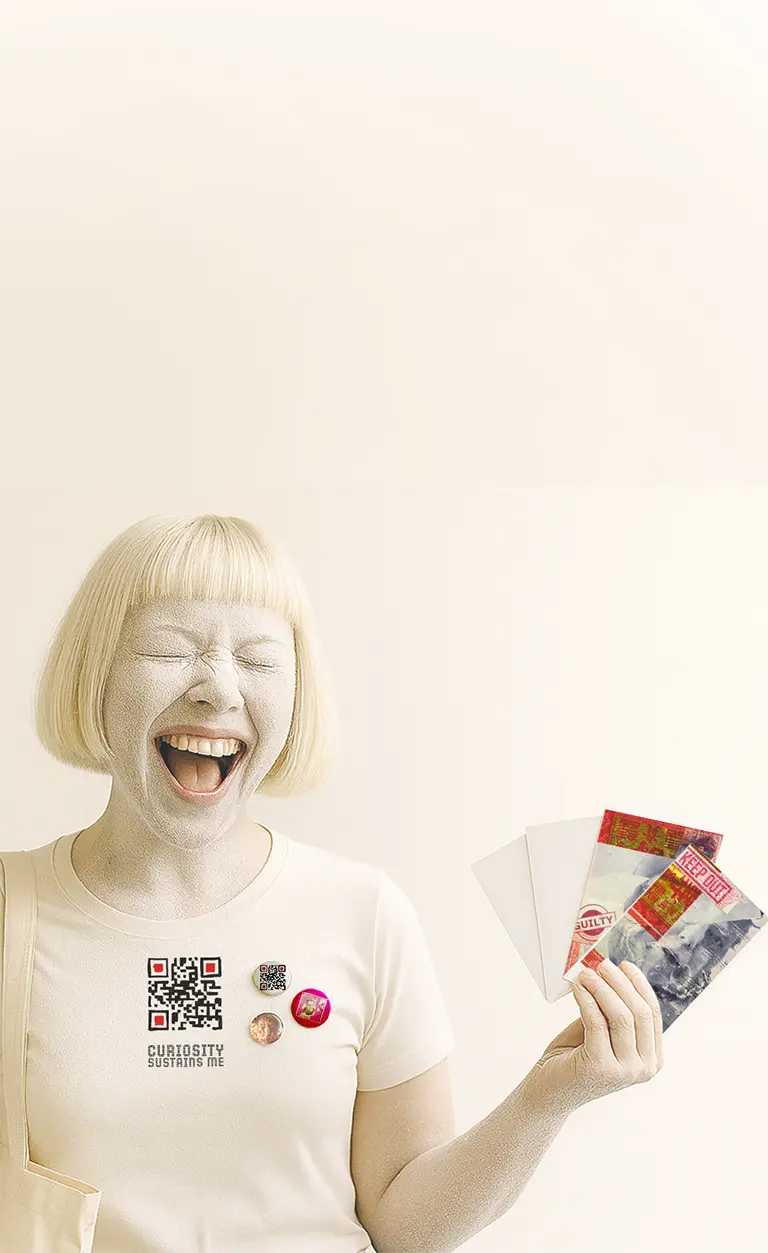 No more boring gifts when you give art: by Dutch Multidisciplinary Artist & Storyteller Annemarieke van Peppen.